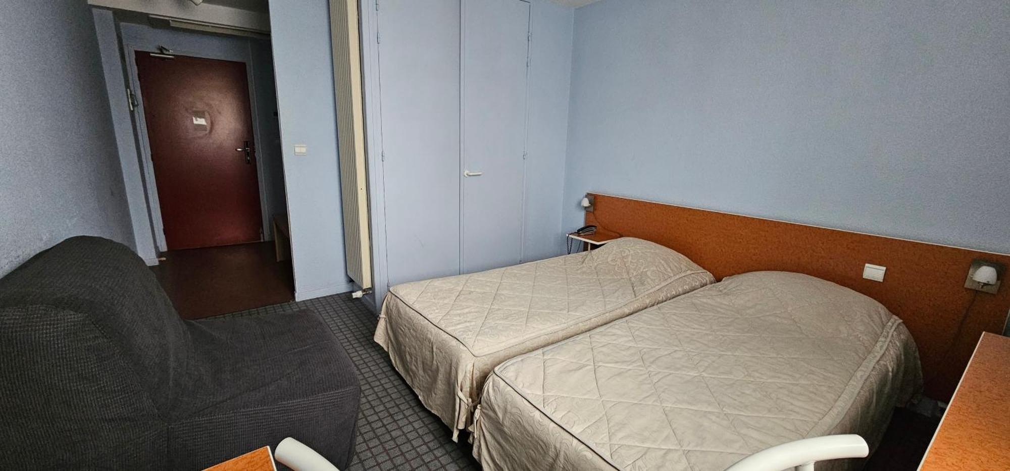 Hotel Lyon Sud, Pierre Benite, St Genis Laval ภายนอก รูปภาพ