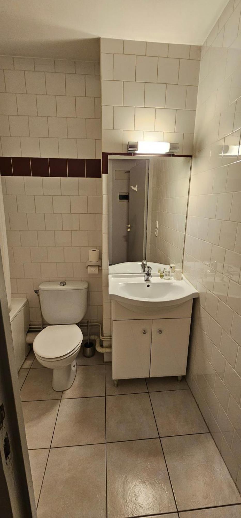 Hotel Lyon Sud, Pierre Benite, St Genis Laval ภายนอก รูปภาพ