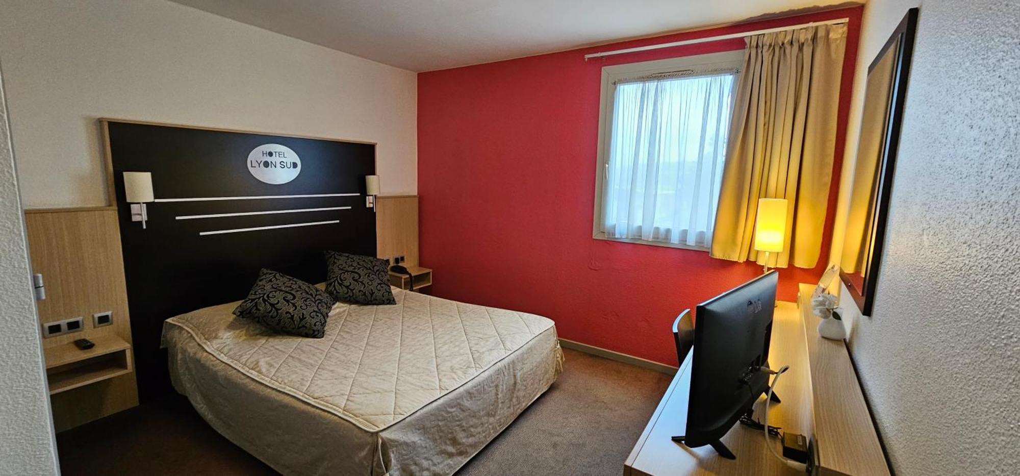 Hotel Lyon Sud, Pierre Benite, St Genis Laval ภายนอก รูปภาพ