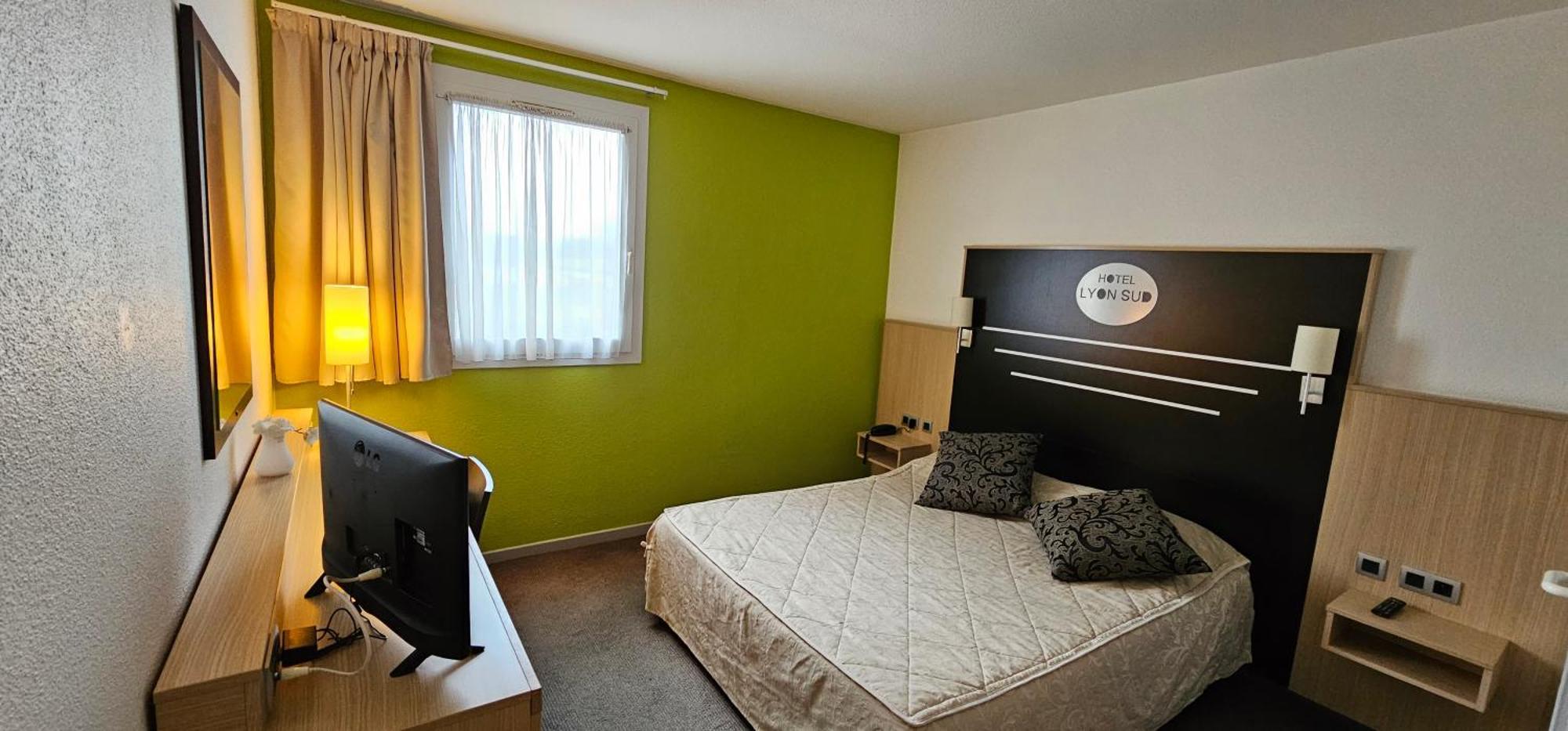 Hotel Lyon Sud, Pierre Benite, St Genis Laval ภายนอก รูปภาพ