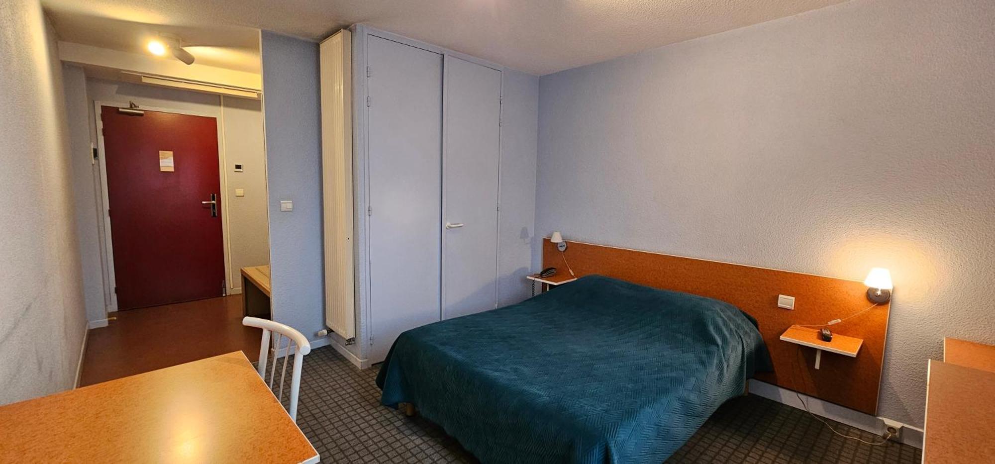 Hotel Lyon Sud, Pierre Benite, St Genis Laval ภายนอก รูปภาพ