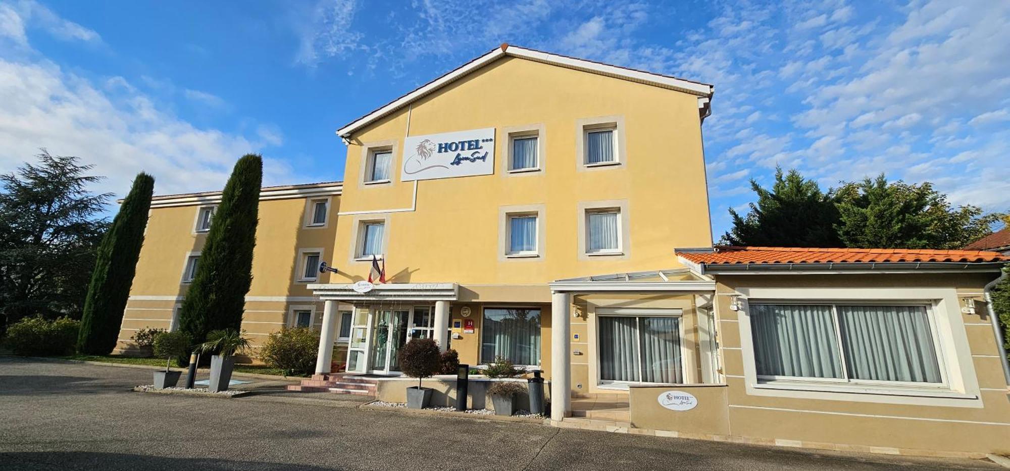 Hotel Lyon Sud, Pierre Benite, St Genis Laval ภายนอก รูปภาพ