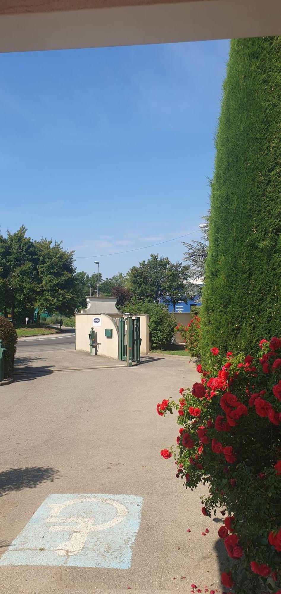 Hotel Lyon Sud, Pierre Benite, St Genis Laval ภายนอก รูปภาพ