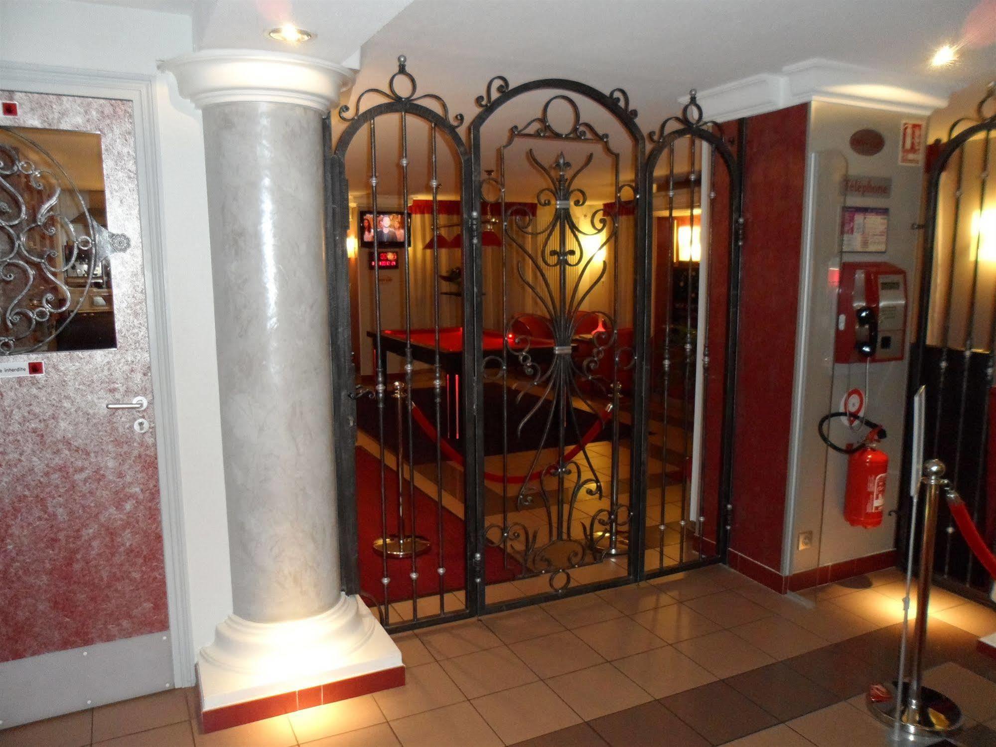 Hotel Lyon Sud, Pierre Benite, St Genis Laval ภายนอก รูปภาพ