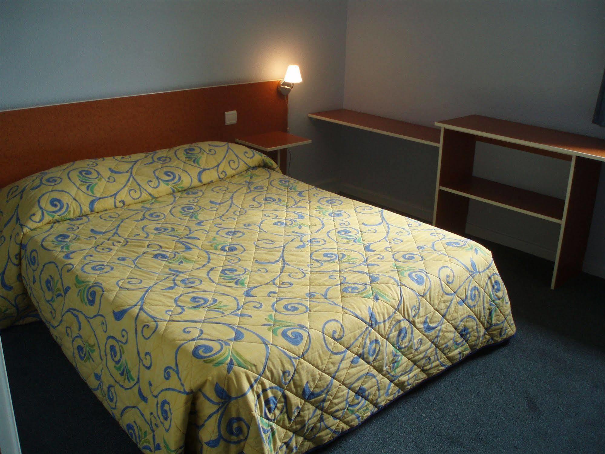Hotel Lyon Sud, Pierre Benite, St Genis Laval ภายนอก รูปภาพ