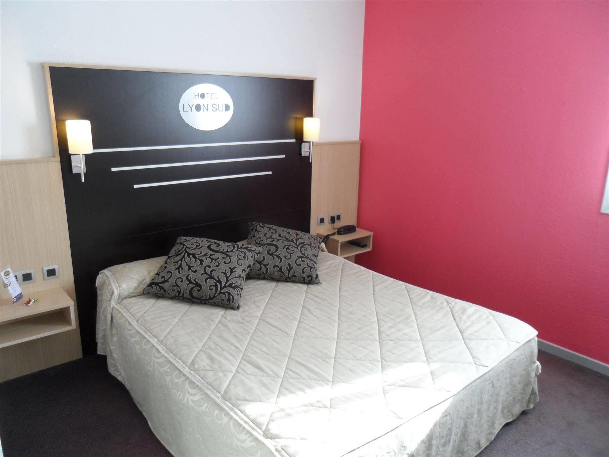 Hotel Lyon Sud, Pierre Benite, St Genis Laval ภายนอก รูปภาพ
