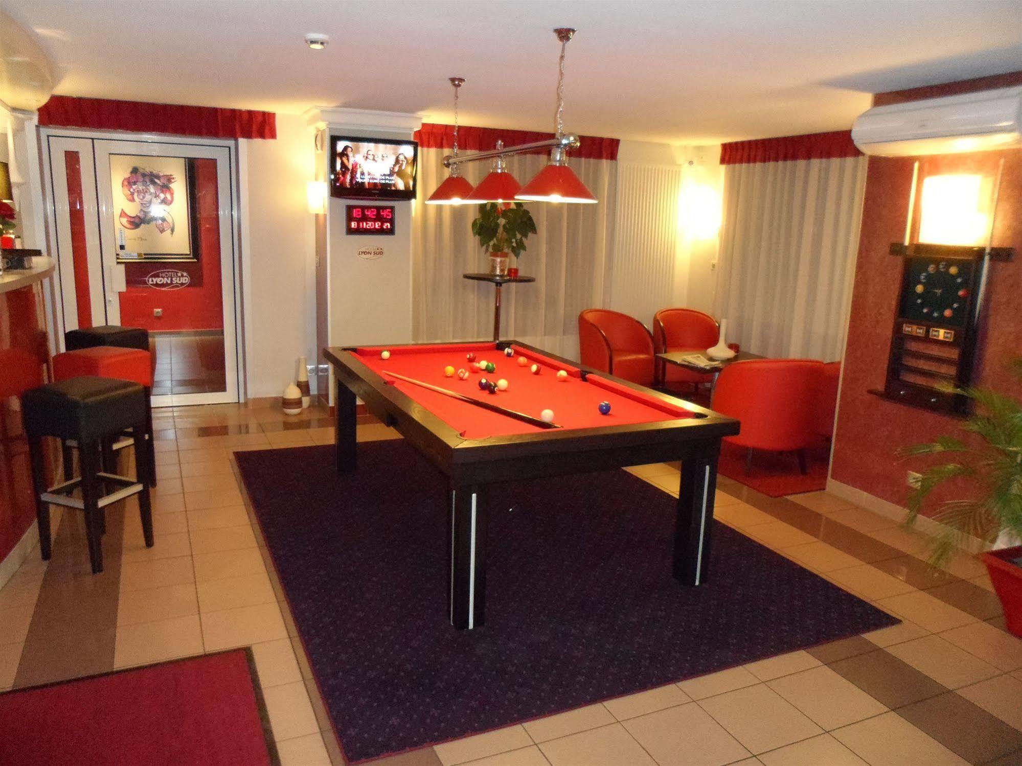 Hotel Lyon Sud, Pierre Benite, St Genis Laval ภายนอก รูปภาพ