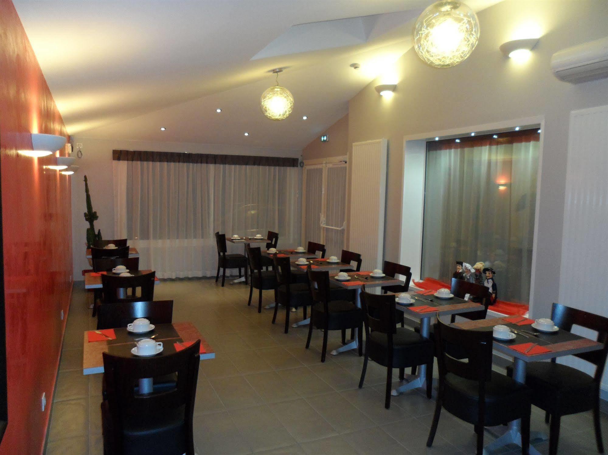 Hotel Lyon Sud, Pierre Benite, St Genis Laval ภายนอก รูปภาพ